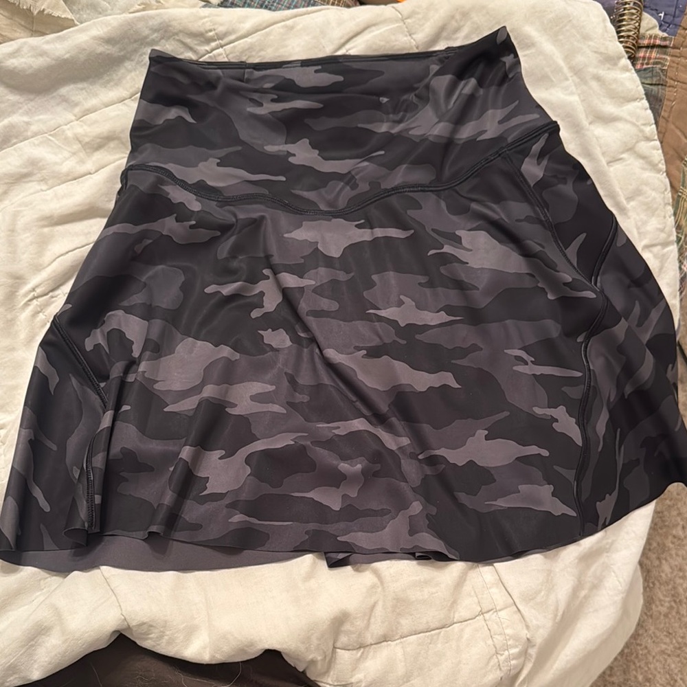 Athleta Black and Gray Mini A-Line Skirt Casual